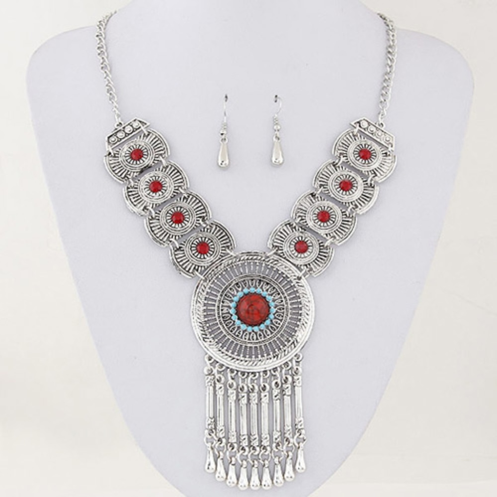 Vintage Red Diamond Tassel Jewelry Set